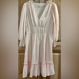 Calvin Klein Cream Textured 3/4 Sleeve Ruffle Boho Cottagecore Coastal Cowgirl